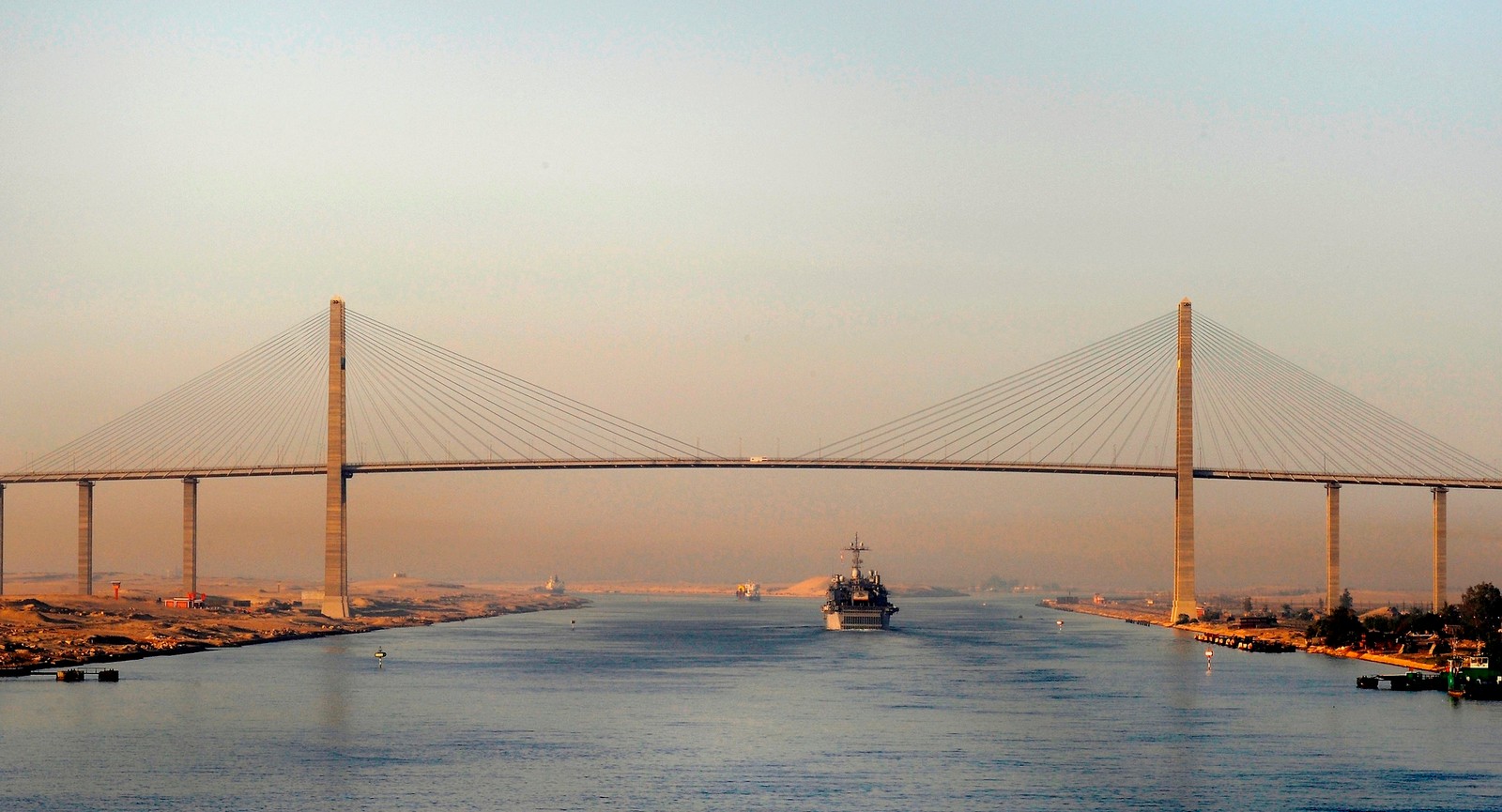 How Long Is The Suez Canal 